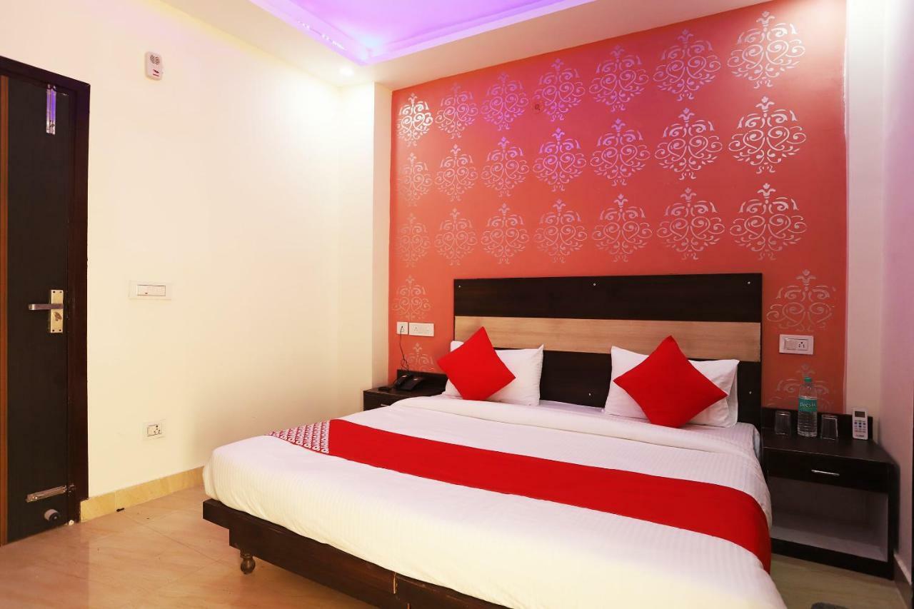 Oyo Flagship 42619 Diamond Key Hotel Delhi  Exterior photo